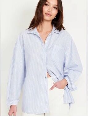 Abercrombie & Fitch Oversized Poplin Button Up Shirt in Classic Blue and White